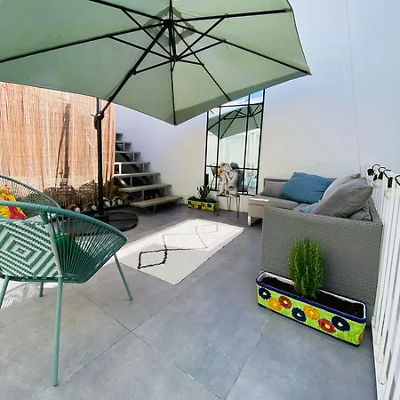 Modern In The Heart Of - 500 Meters From The Apartment