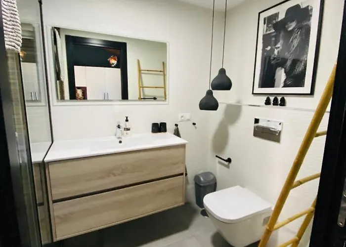 Modern In The Heart Of - 500 Meters From The إِستيبونا