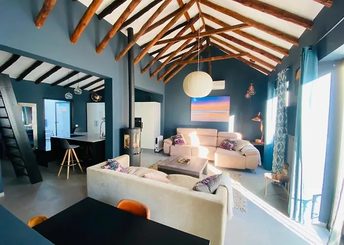 شقة Modern In The Heart Of - 500 Meters From The إِستيبونا